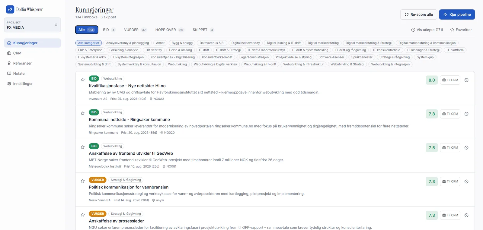 Skjermbilde av Doffin Whisperer: AI-scorede offentlige anbud i en pipeline med kategorier og CRM-knapper
